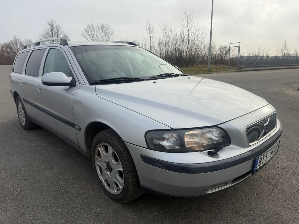 Volvo V70 Kombi 2,5 l 103 kw