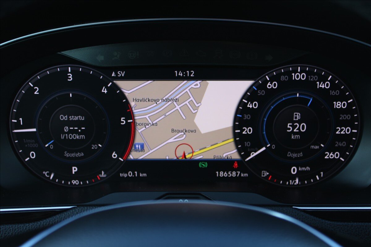 Volkswagen Passat Kombi 2,0 l 140 kw