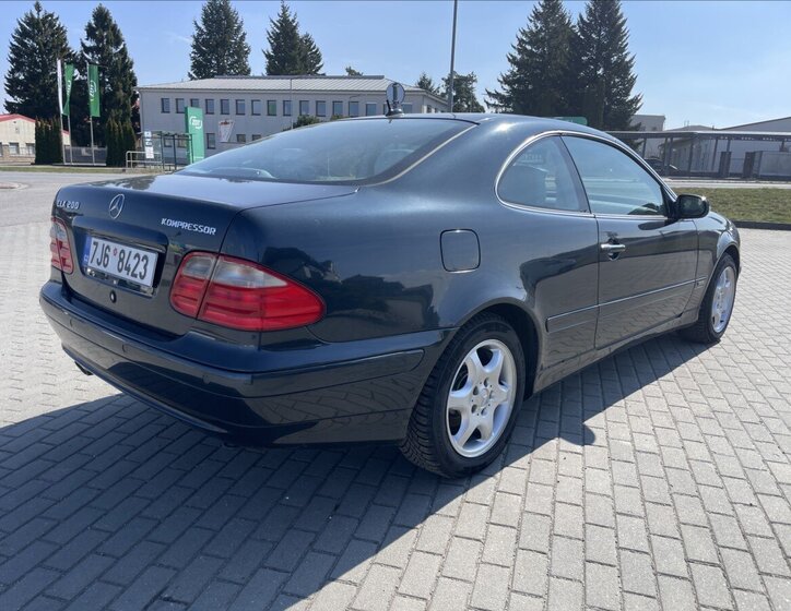 Mercedes-Benz CLK Kupé 2,0 l 120 kw