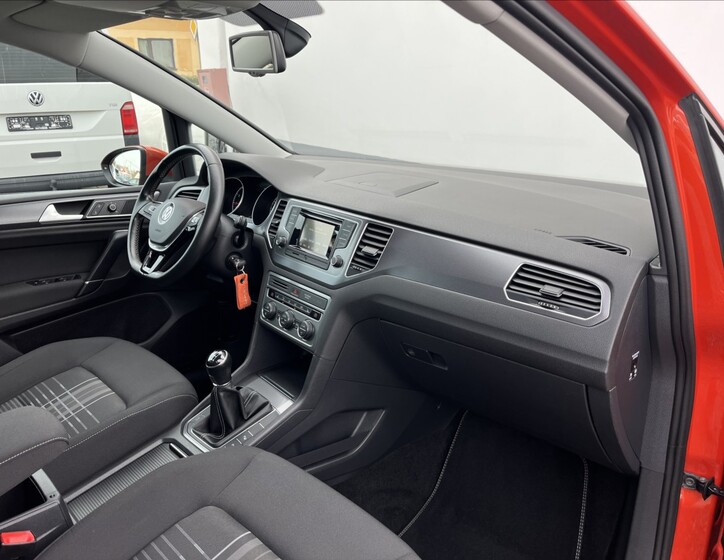 Volkswagen Golf Sportsvan 19