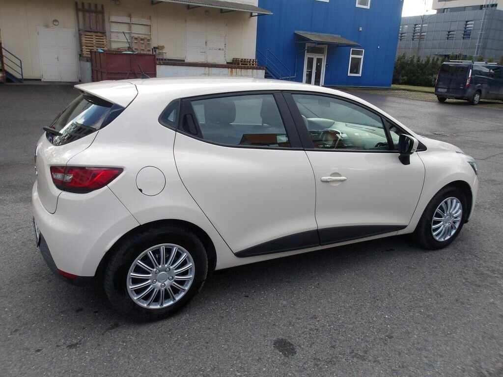 Renault Clio Hatchback 1,1 l 54 kw