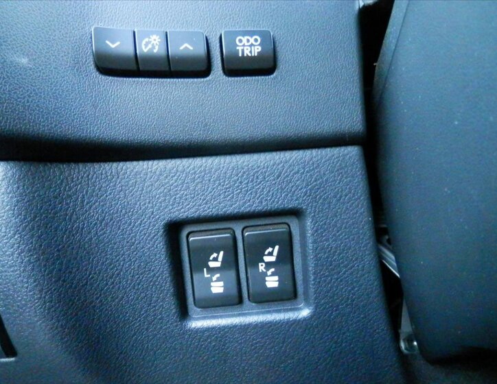 Lexus NX 300h SUV / Terénní 2,5 l 114 kw