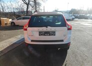Volvo XC60 SUV 2,4 l 120 kw
