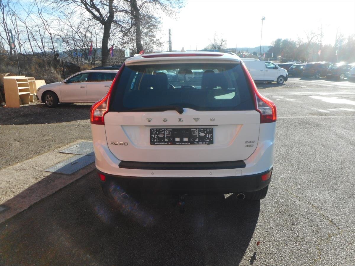 Volvo XC60 SUV 2,4 l 120 kw