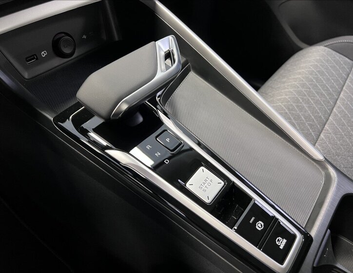 MG ZS SUV / Terénní 1,5 l 145 kw