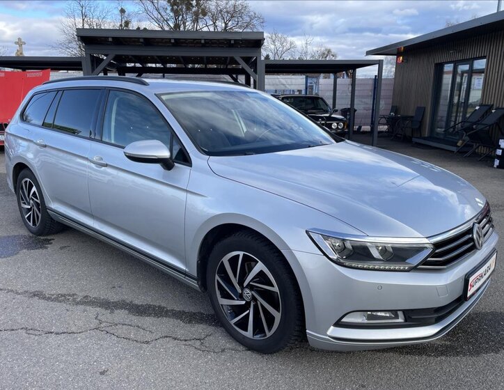 Volkswagen Passat Kombi 2,0 l 110 kw