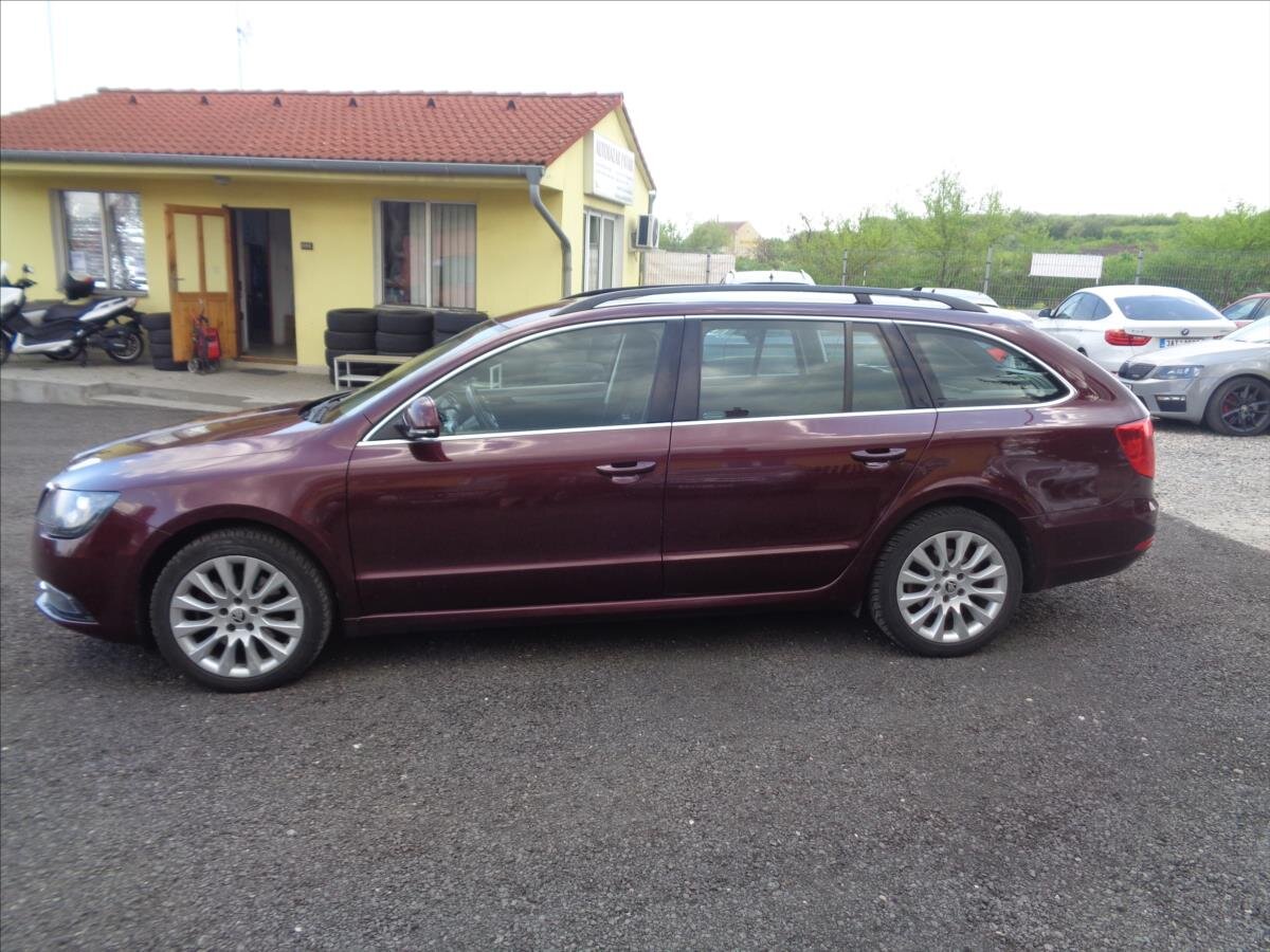 Škoda Superb Kombi 1,8 l 118 kw