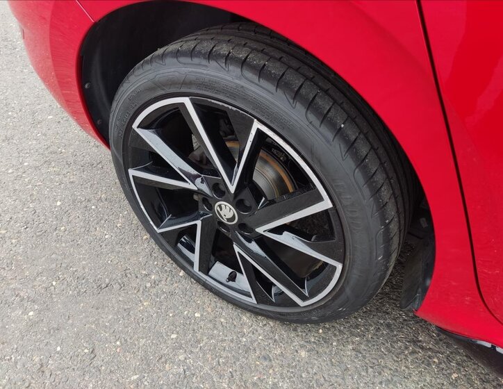 Škoda Scala Hatchback 1,5 l 110 kw