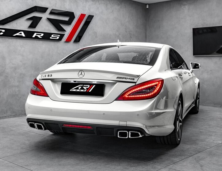 Mercedes-Benz CLS Kupé 5,5 l 386 kw