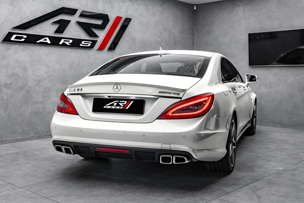 Mercedes-Benz CLS Kupé 5,5 l 386 kw
