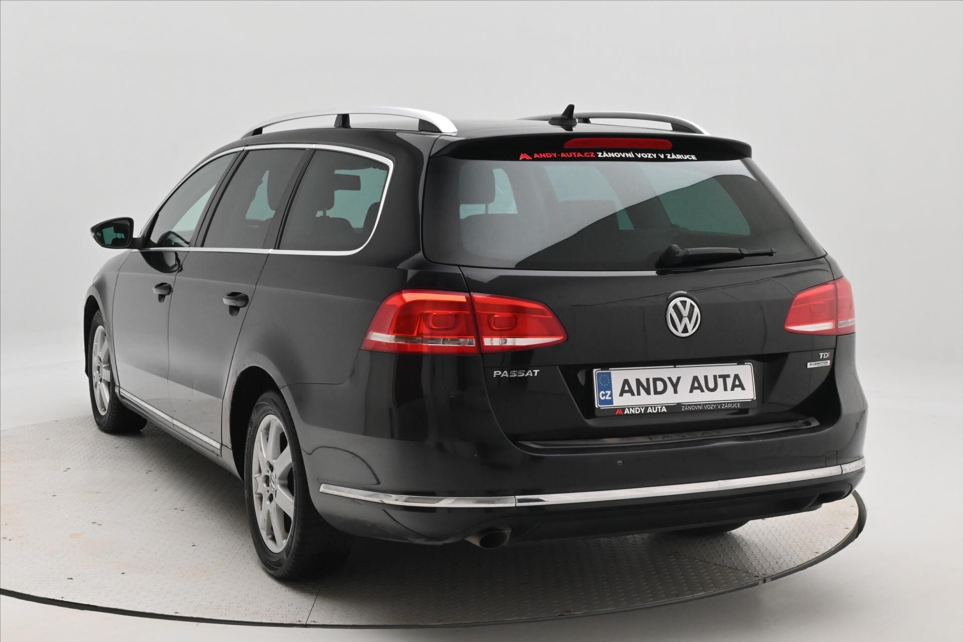 Volkswagen Passat Kombi 1,6 l 77 kw