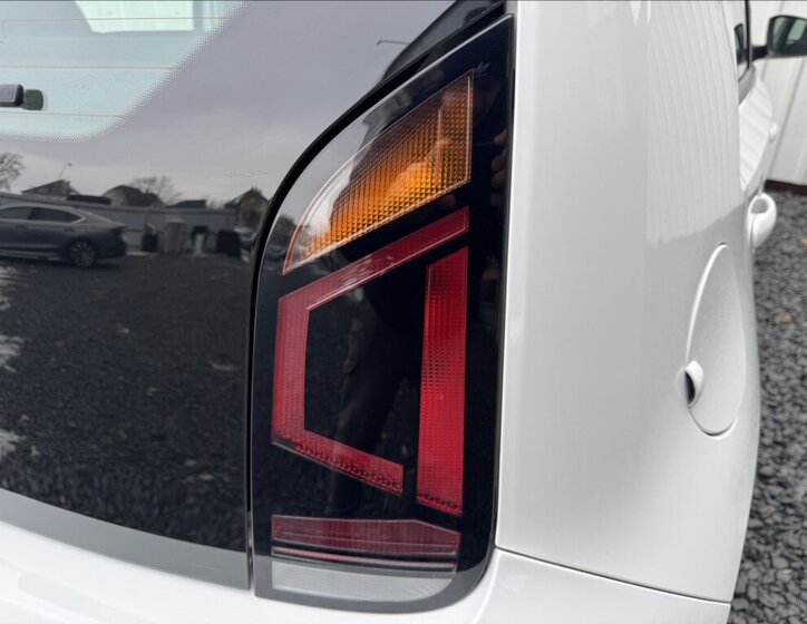 Volkswagen up! Hatchback 999,0 50 kw