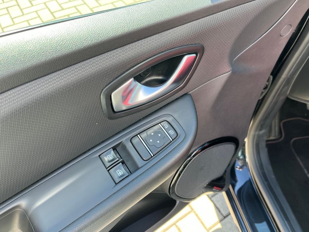 Renault Clio Kombi 1,1 l 54 kw