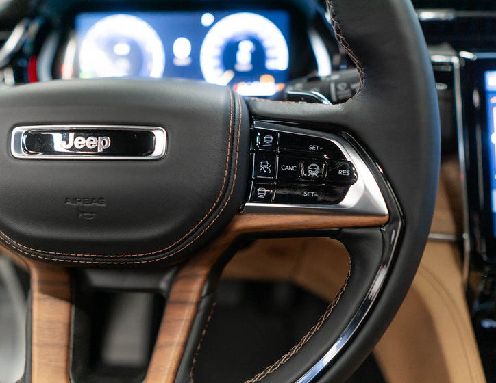 Jeep Grand Cherokee 23