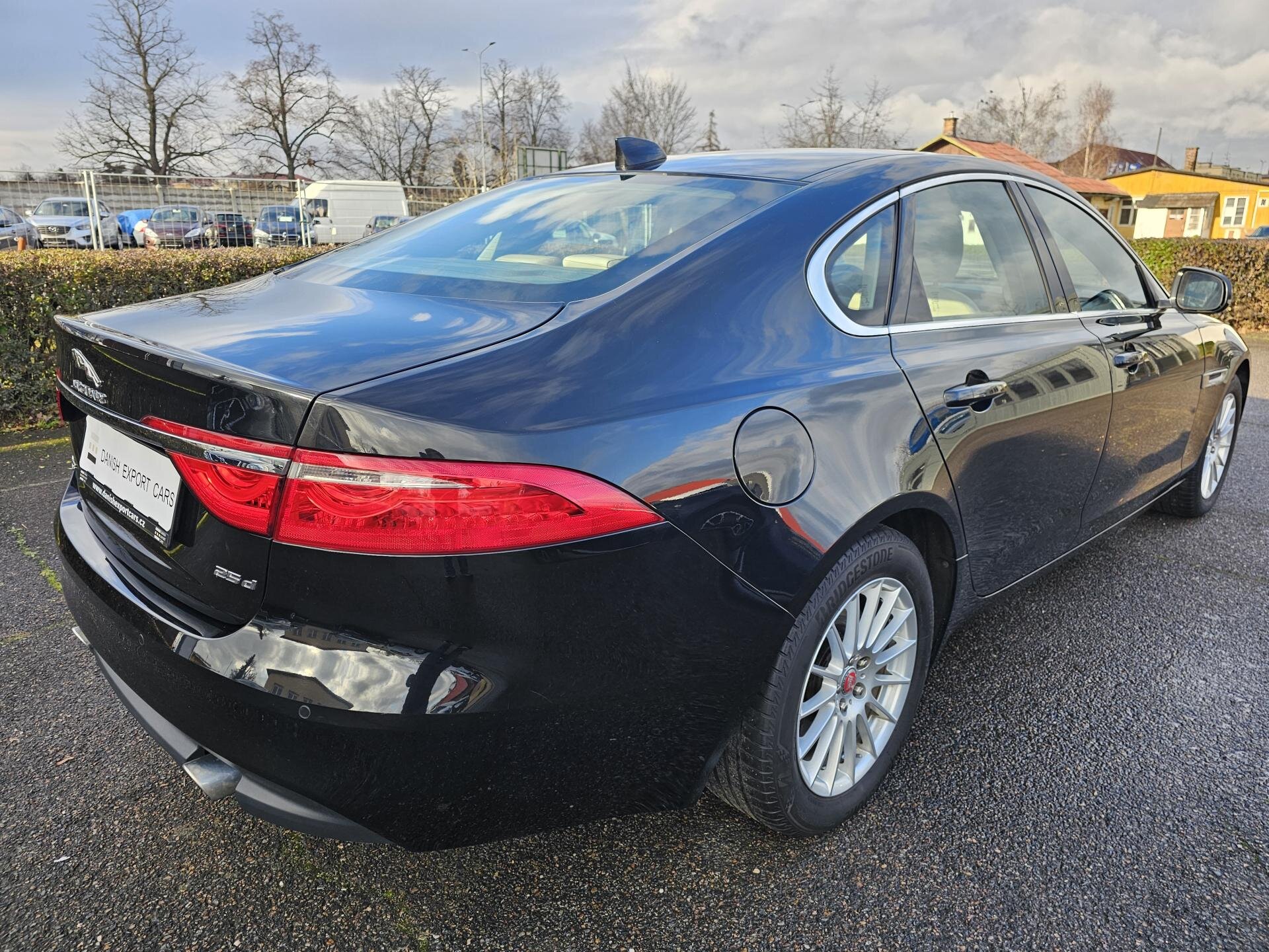 Jaguar XF Sedan 2,0 l 177 kw