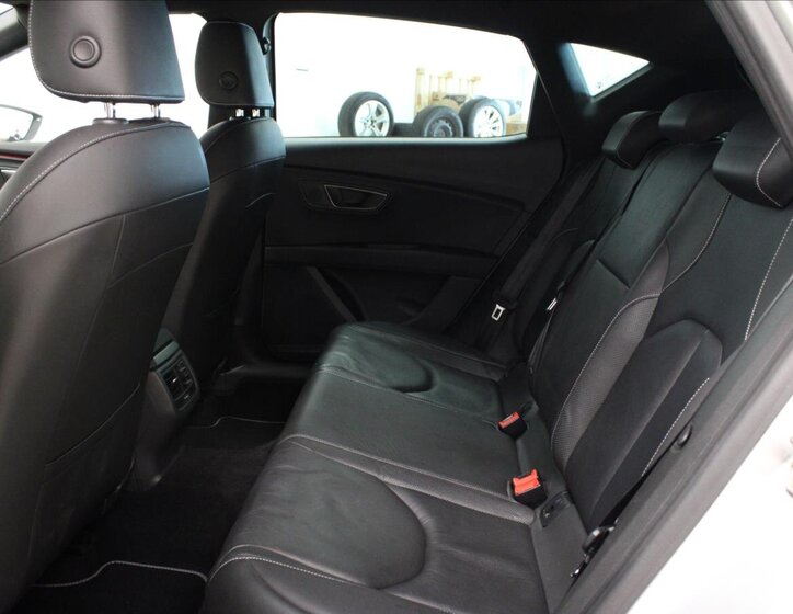 Seat Leon Hatchback 2,0 l 195 kw