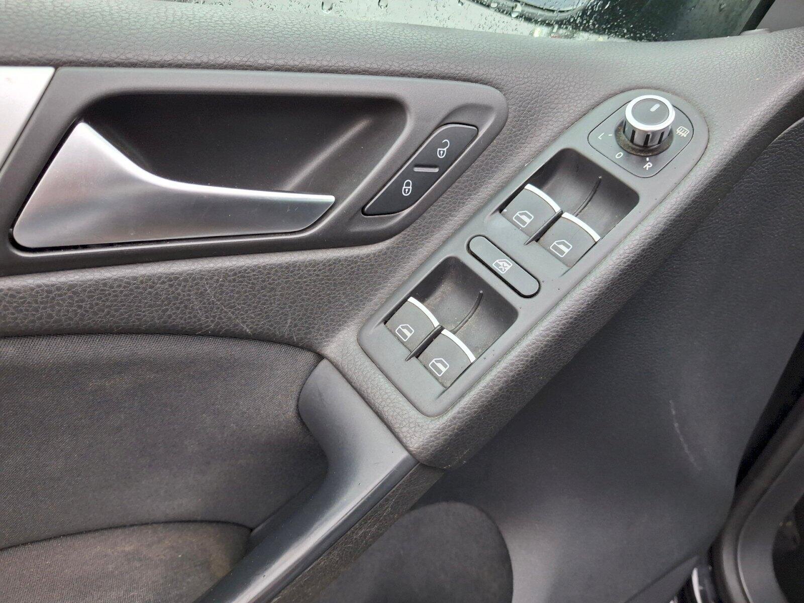 Volkswagen Golf Hatchback 1,6 l 77 kw