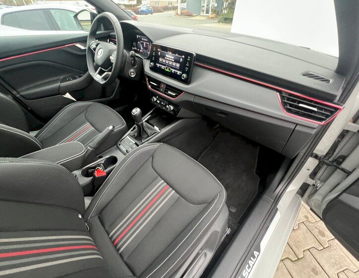 Škoda Scala 16