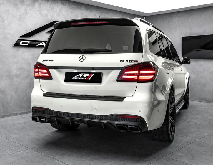 Mercedes-Benz GLS 6