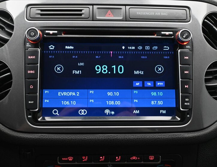 Volkswagen Tiguan SUV 2,0 l 103 kw