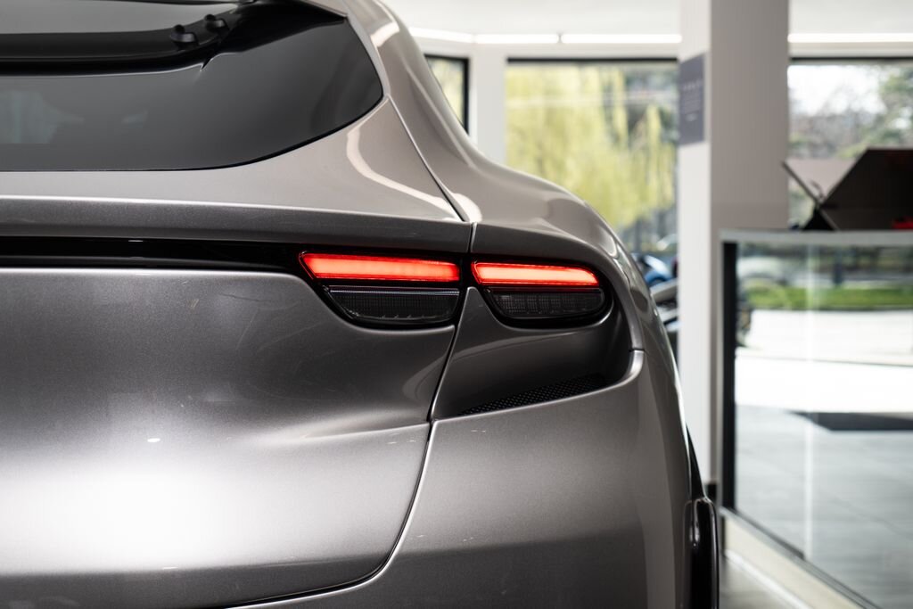 Ferrari Ostatní SUV / Terénní 6,5 l 529 kw