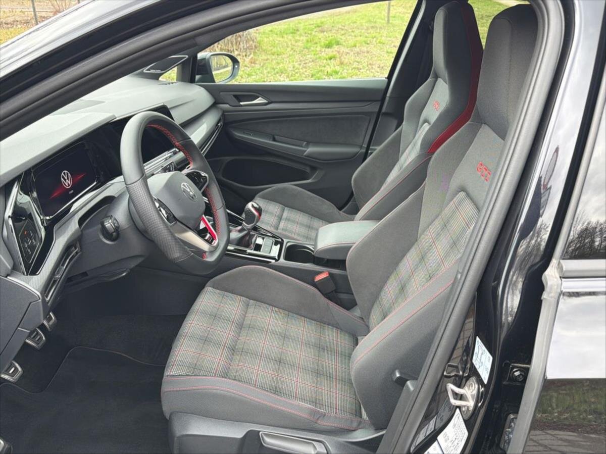 Volkswagen Golf Kombi 2,0 l 180 kw