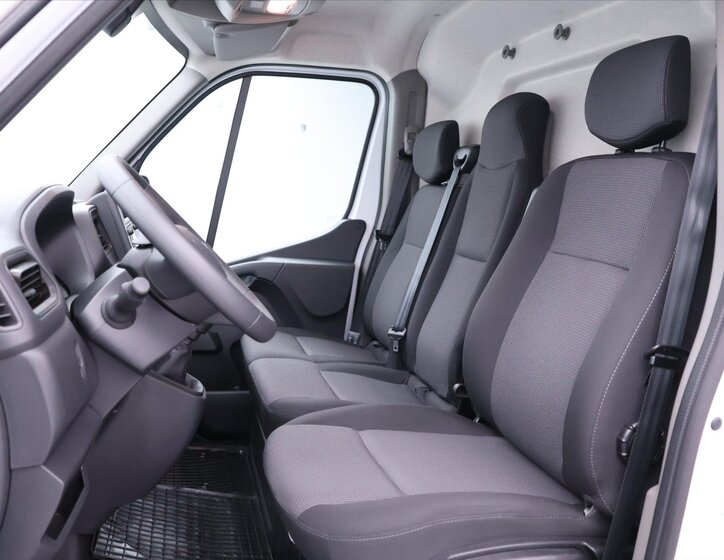 Renault Master Skříň 2,3 l 100 kw