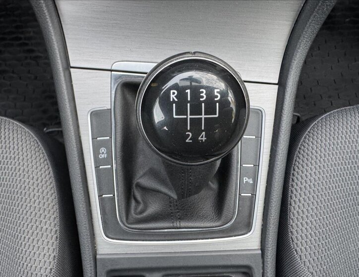 Volkswagen Golf Hatchback 1,2 l 63 kw