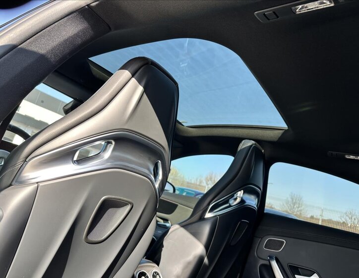 Mercedes-Benz CLA Kupé 2,0 l 310 kw