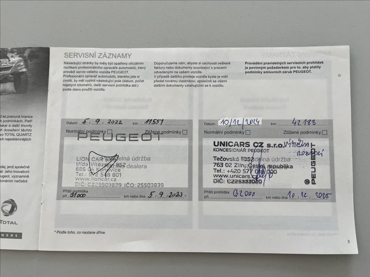 Peugeot 5008 SUV 1,2 l 96 kw