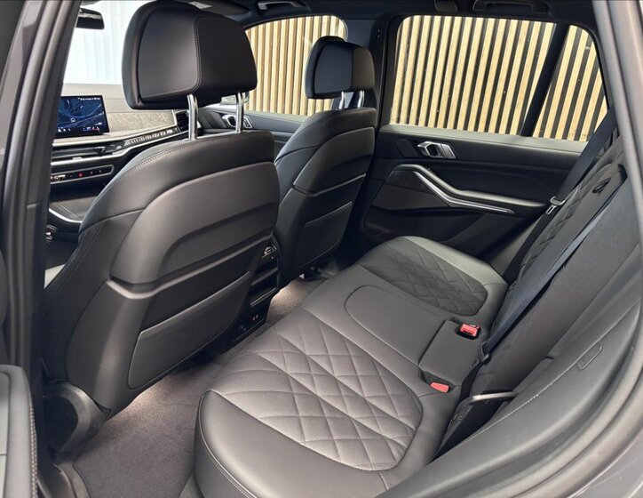 BMW X5 Kombi 3,0 l 210 kw