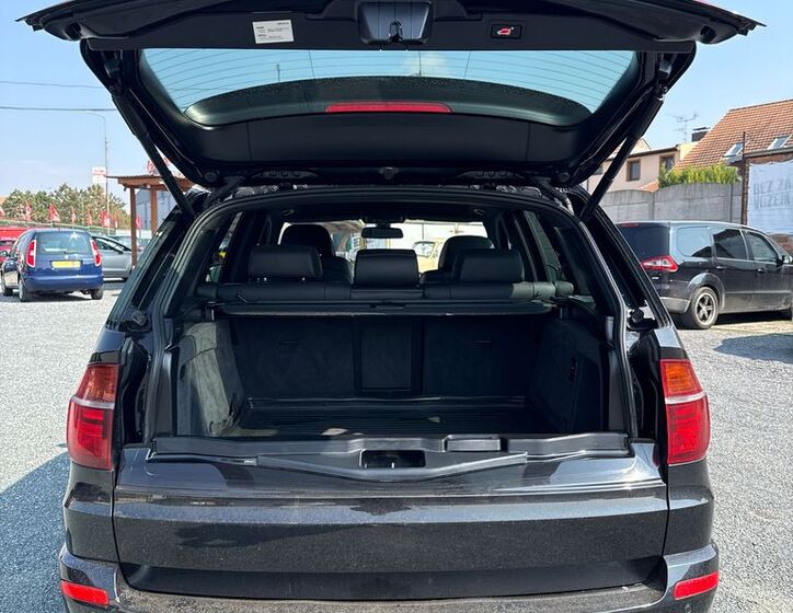 BMW X5 SUV 3,0 l 180 kw