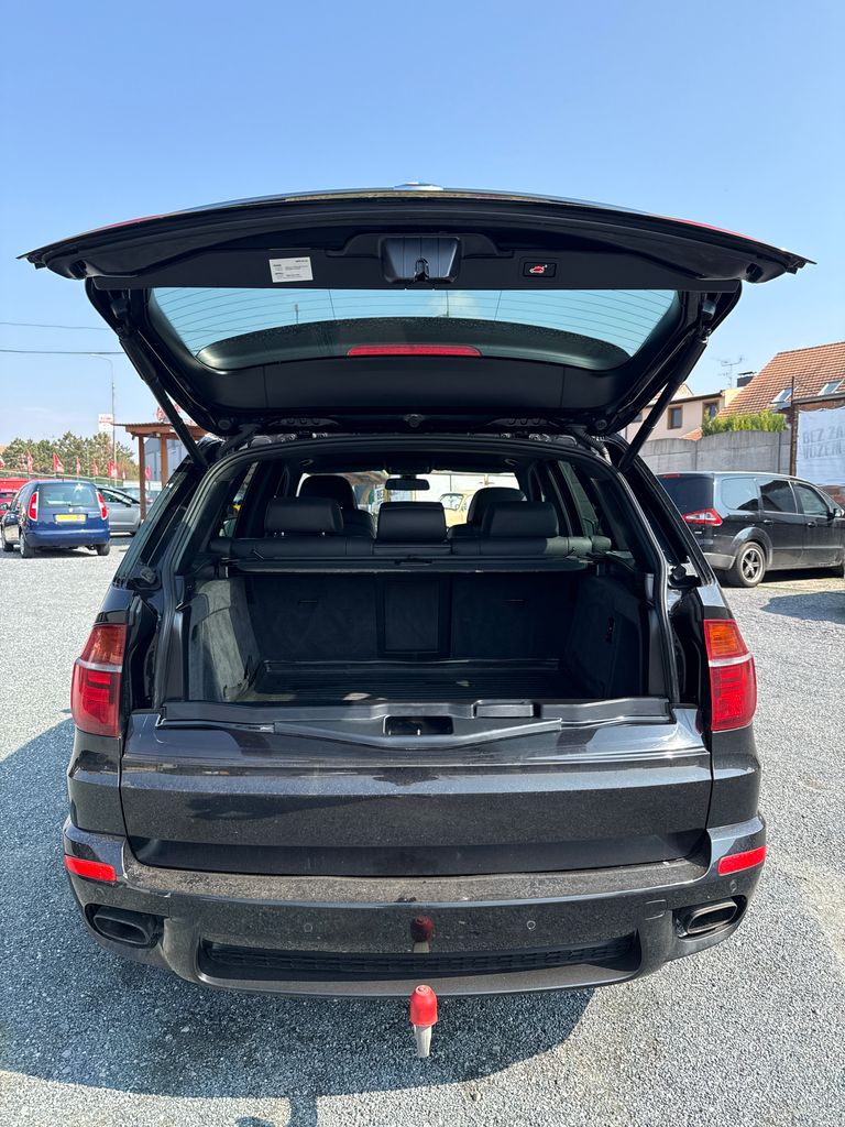 BMW X5 SUV 3,0 l 180 kw