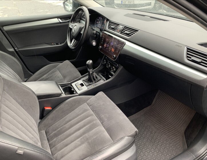 Škoda Superb Liftback 1,5 l 110 kw