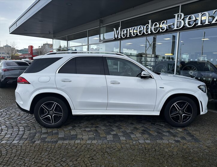 Mercedes-Benz GLE SUV 2,0 l 143 kw