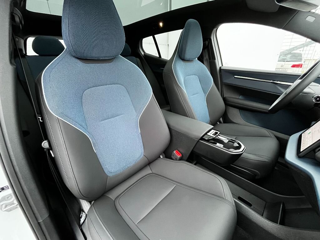 Volvo EX30 SUV 0,0 315 kw