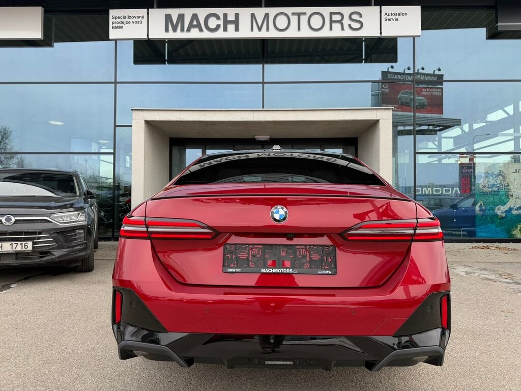 BMW Řada 5 Sedan / Limuzína 3,0 l 210 kw