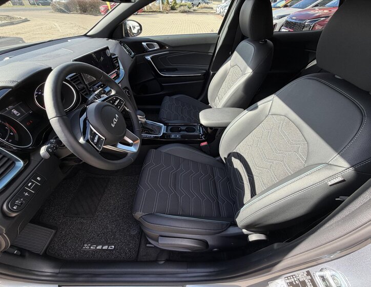 KIA XCeed CUV / Crossover 1,6 l 132 kw