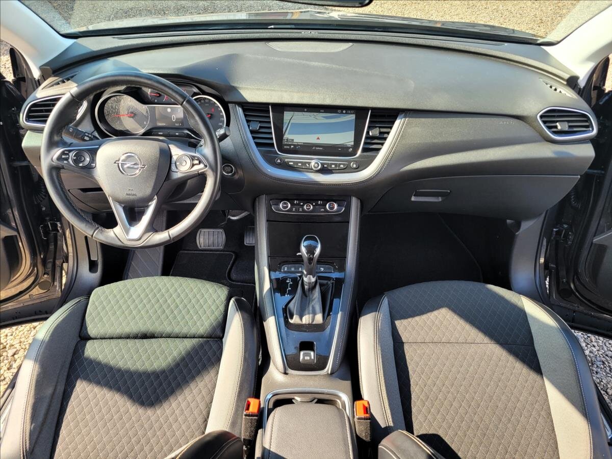 Opel Grandland X SUV / Terénní 1,5 l 96 kw