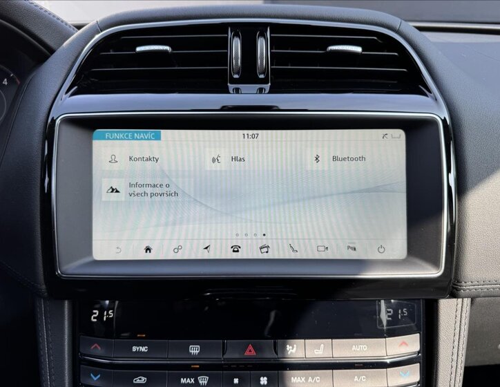 Jaguar F-Pace SUV / Terénní 2,0 l 132 kw