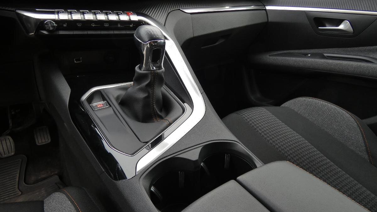 Peugeot 5008 SUV / Terénní 1,2 l 96 kw