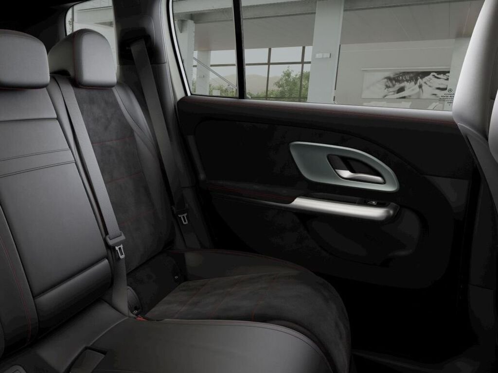 Mercedes-Benz GLB SUV / Terénní 0,0 200 kw