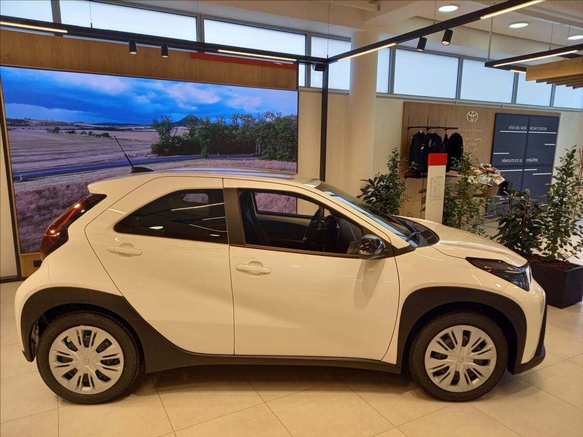 Toyota Aygo Hatchback 1,5 l 85 kw