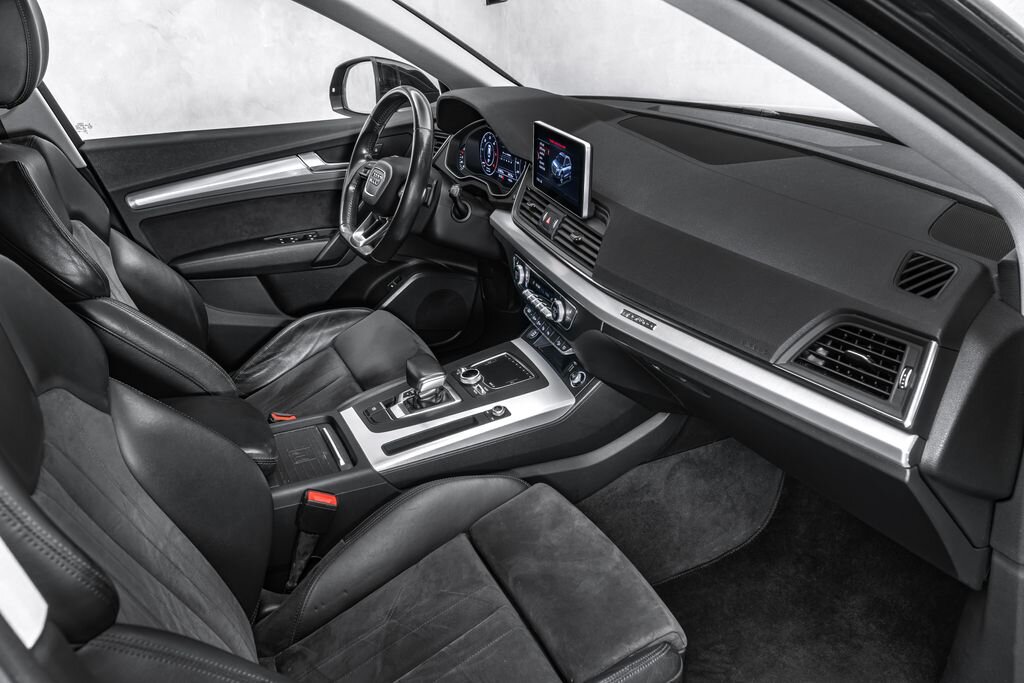 Audi Q5 SUV / Terénní 2,0 l 140 kw