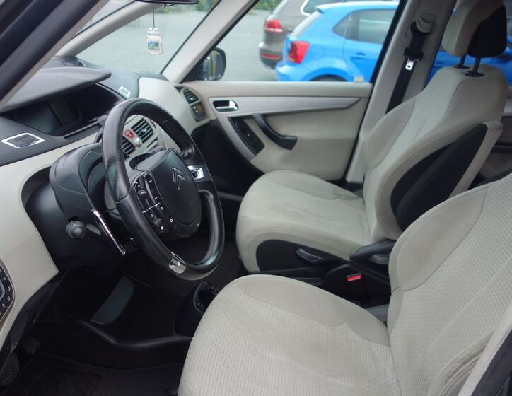 Citroën Grand C4 Picasso 25