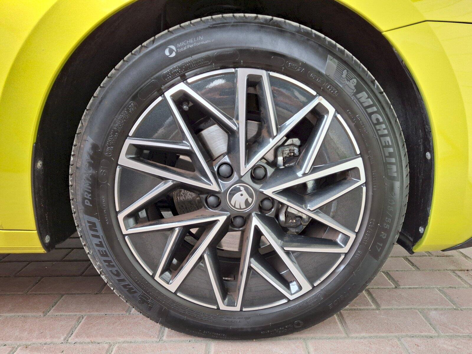 Škoda Octavia Sedan / Limuzína 1,5 l 110 kw