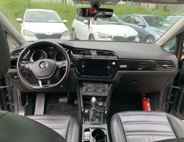 Volkswagen Touran Kombi 1,6 l 85 kw