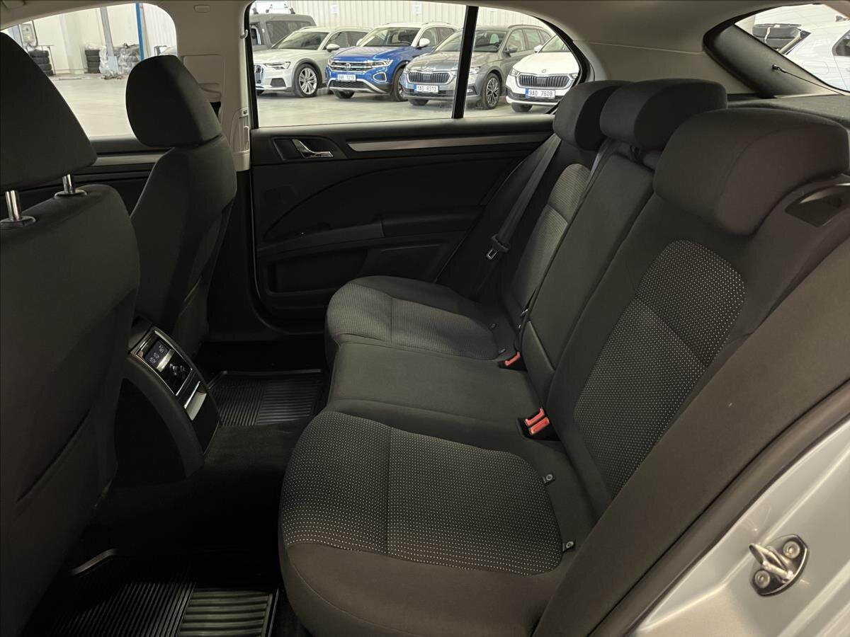 Škoda Superb Liftback 2,0 l 103 kw