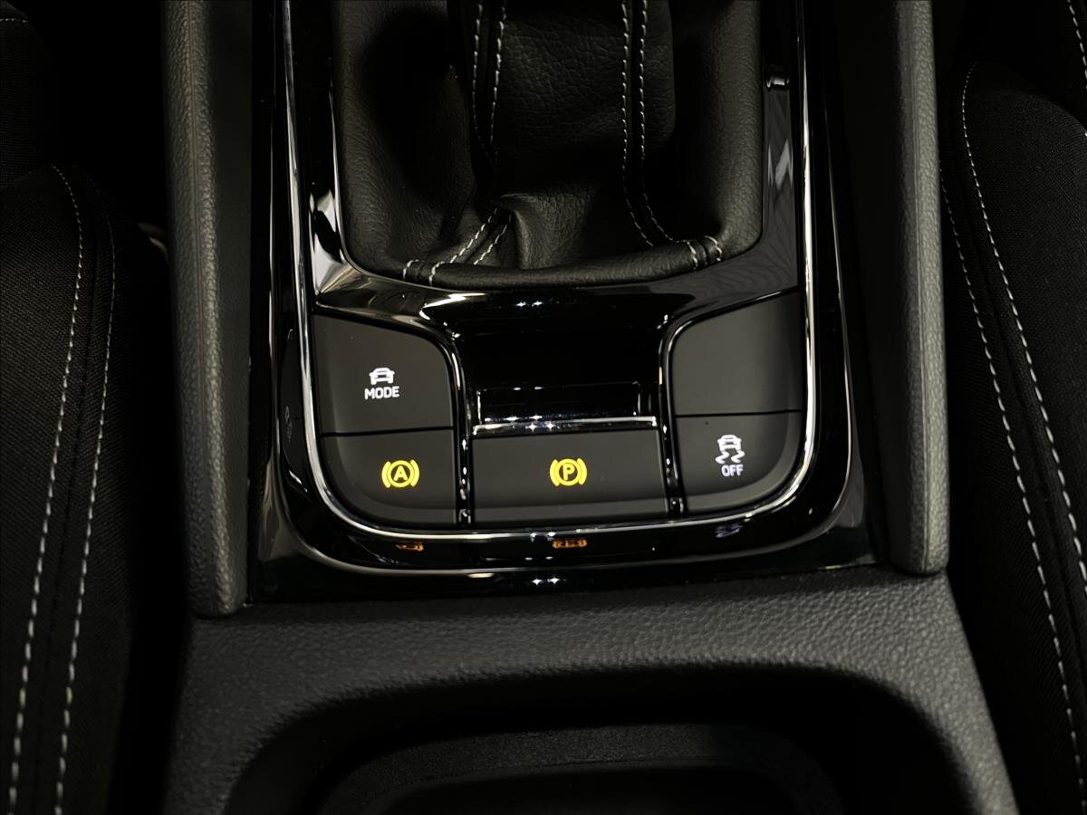 Škoda Karoq SUV 1,5 l 110 kw