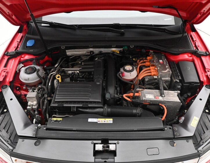 Volkswagen Passat Kombi 1,4 l 115 kw